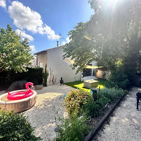 La Maison De La Fontaine - Jacuzzi And Petanque * Nimes
