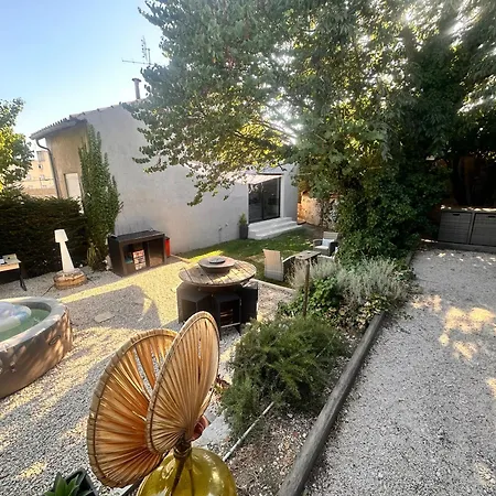 Casa vacanze La Maison De La Fontaine - Jacuzzi&pétanque Nîmes