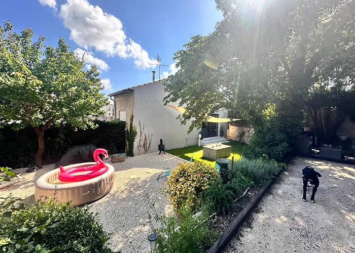 La Maison De La Fontaine - Jacuzzi And Petanque * Nimes